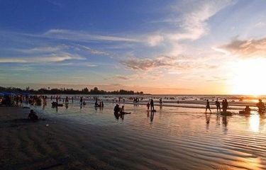 Pantai Panjang : Destinasi Wisata Alam Di Bengkulu