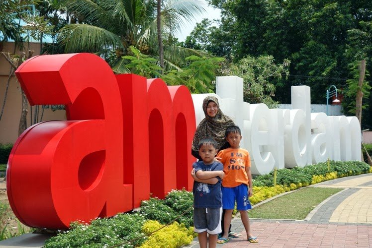 Amsterdam Waterpark : Memberikan Kesan Liburan Berbeda